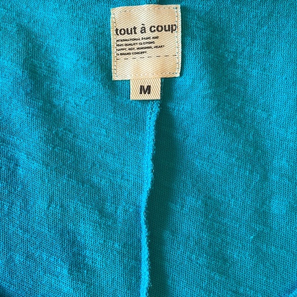 Tout a coup size medium top - Picture 5 of 8